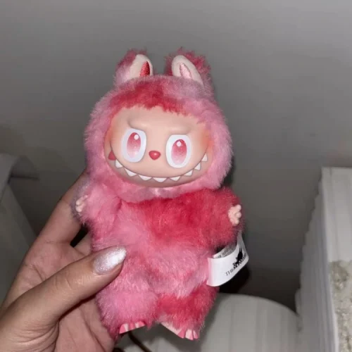 Labubu Loyalty Vinyl Plush | Big Into Energy Series photo review