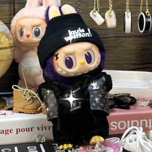 Black Streetwear Outfit for Labubu Urban Style & Charismatic Edge