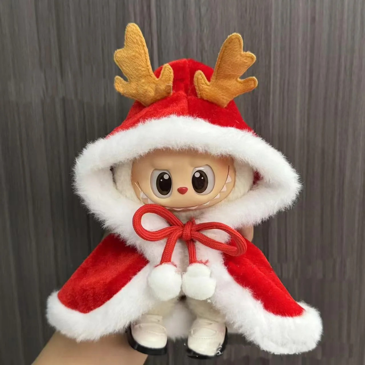 Labubu 17 cm Reindeer Cape Outfit – Red Velvet Christmas Cloak (No Doll Included) - Image 2